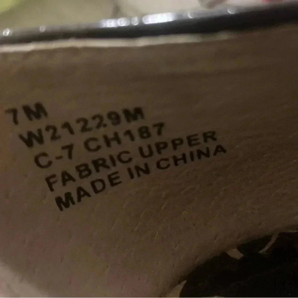 Tommy Hilfiger open toe wedges - Picture 2 of 5